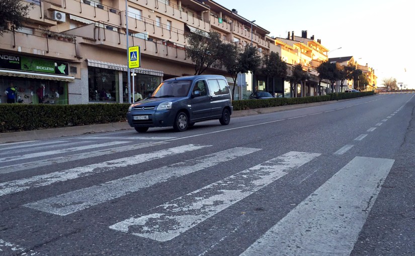 Solsona inicia els treballs per adequar els primers passos de vianants “intel·ligents”